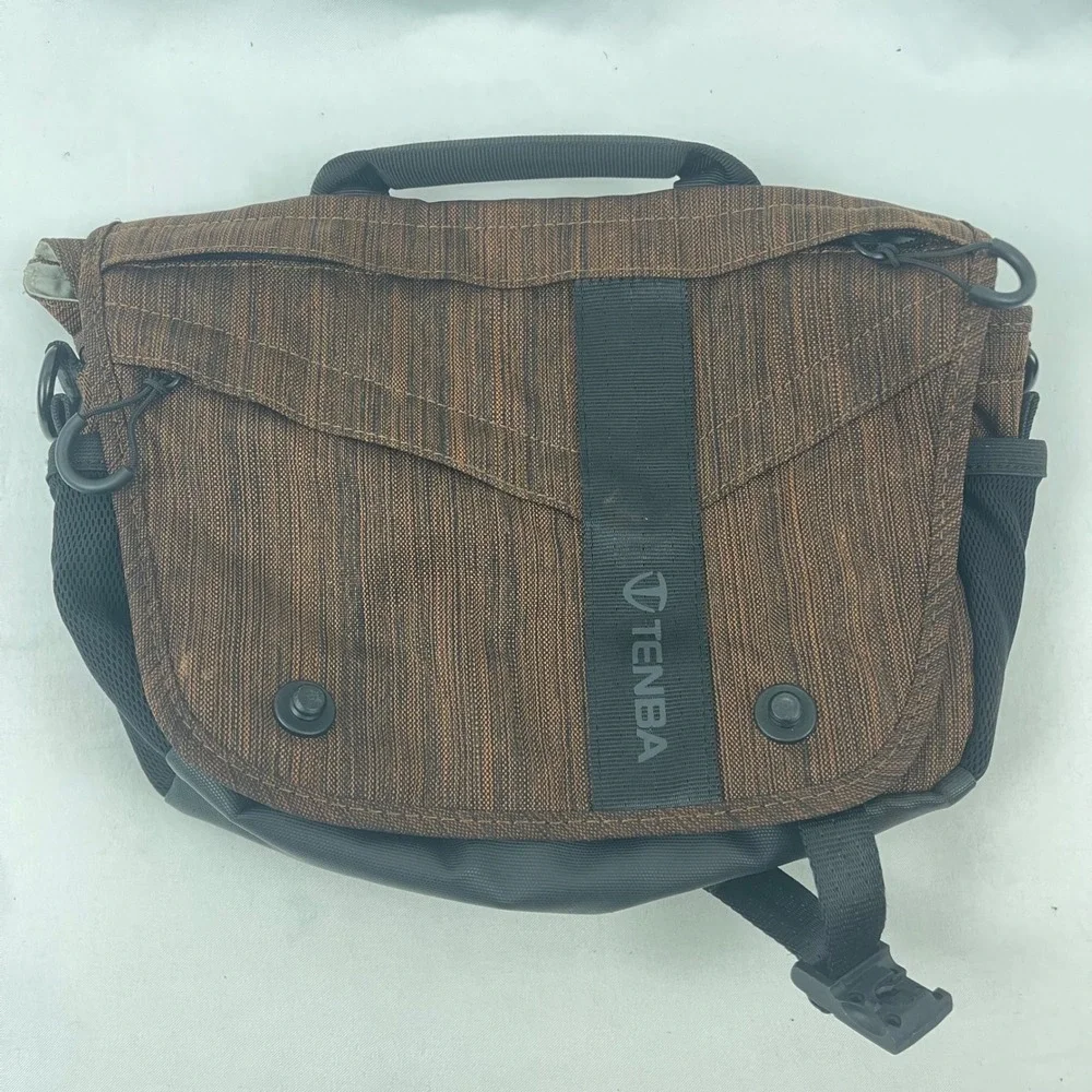 Tenba Messenger DNA 8 Camera Bag‎ Brown Textured Shoulder Bag